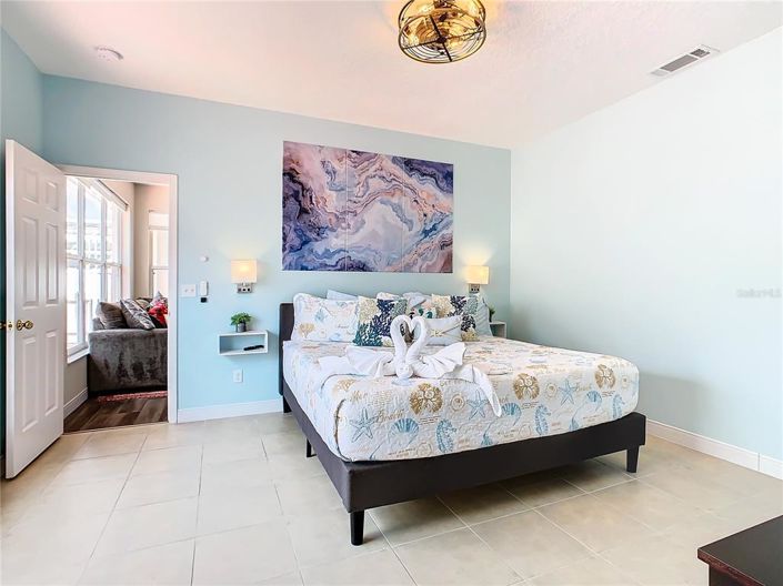 Image No.19-3 Bed House for sale