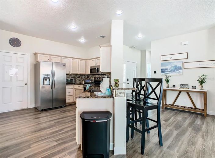 Image No.8-3 Bed House for sale