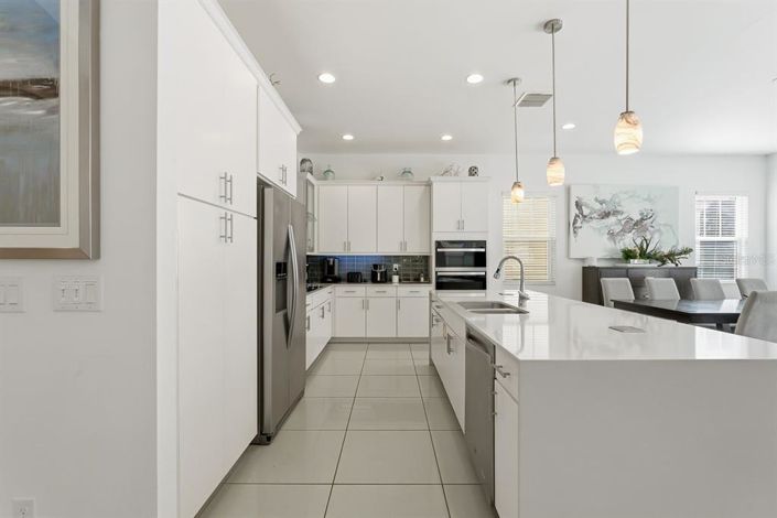 Image No.14-6 Bed House for sale