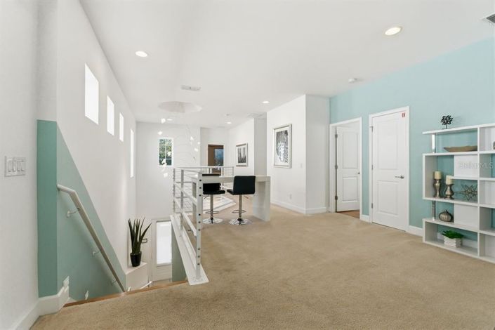 Image No.20-6 Bed House for sale