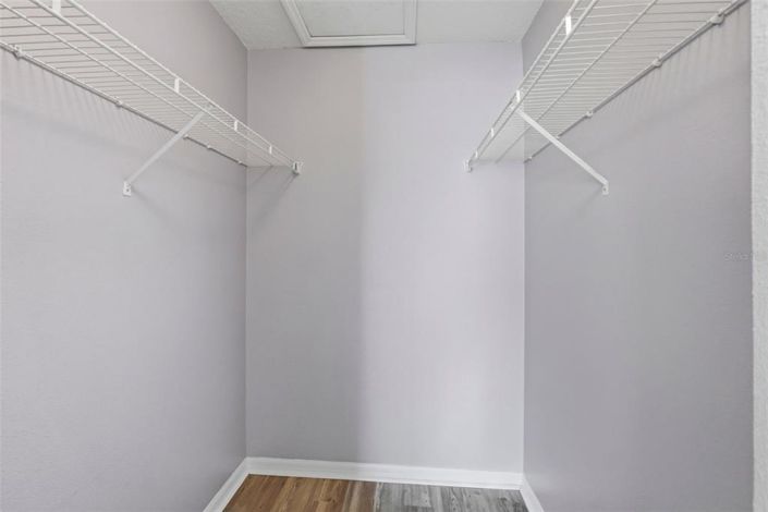 Image No.21-3 Bed Apartment for sale