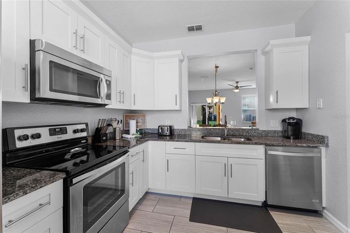 Image No.7-3 Bed Townhouse for sale