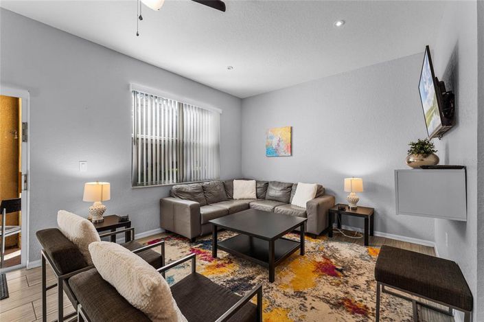 Image No.8-3 Bed Townhouse for sale