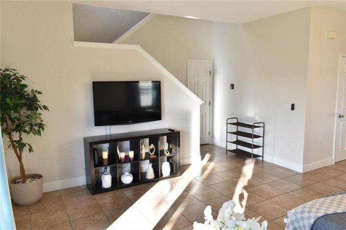 Image No.11-4 Bed Townhouse for sale