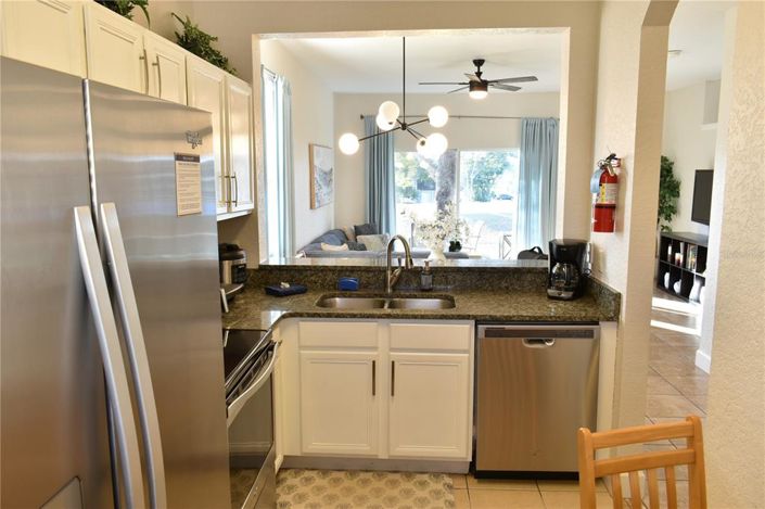 Image No.20-4 Bed Townhouse for sale