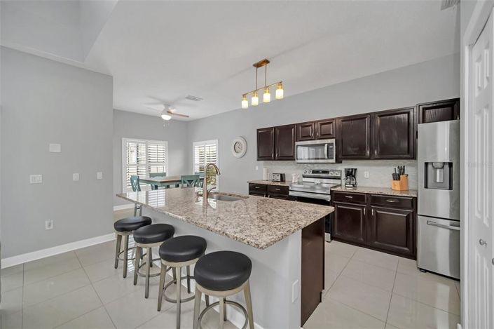 Image No.16-5 Bed House for sale