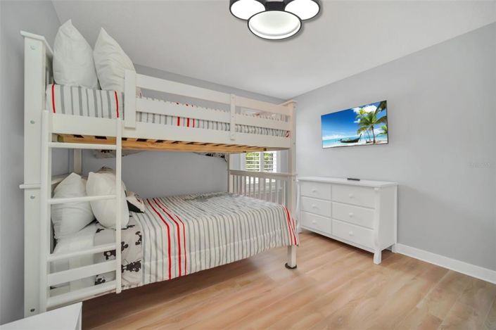 Image No.46-5 Bed House for sale