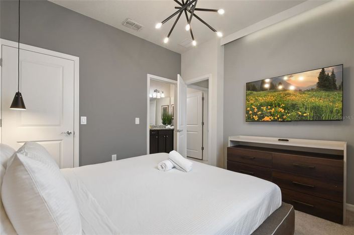 Image No.20-5 Bed House for sale