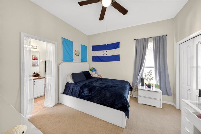 Image No.38-5 Bed House for sale