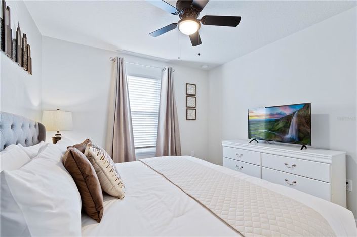 Image No.19-5 Bed Townhouse for sale