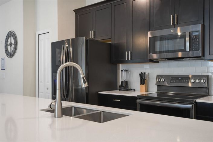 Image No.15-4 Bed Townhouse for sale