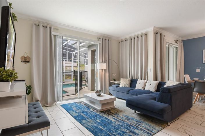 Image No.21-4 Bed Townhouse for sale