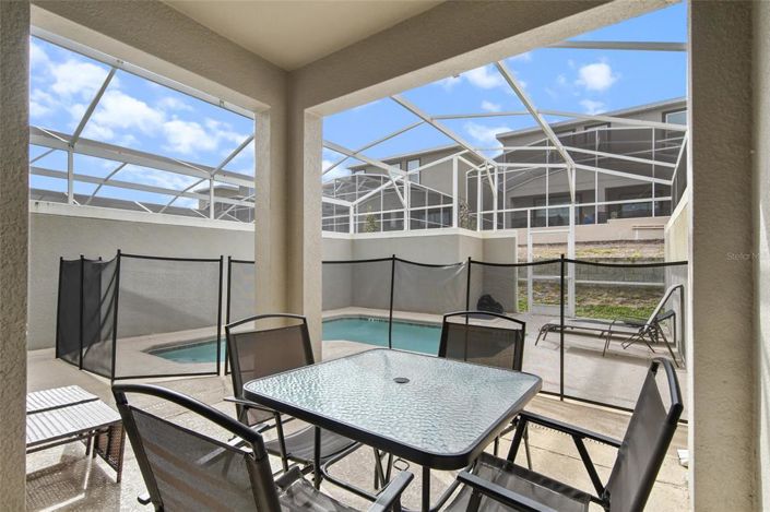 Image No.23-4 Bed Townhouse for sale