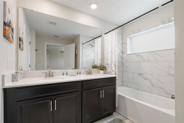 Image No.33-4 Bed Townhouse for sale