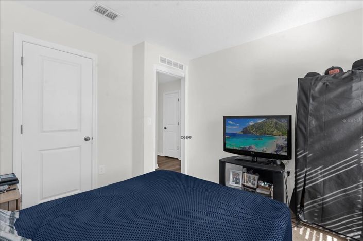 Image No.17-3 Bed Townhouse for sale