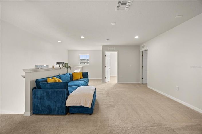 Image No.17-3 Bed House for sale