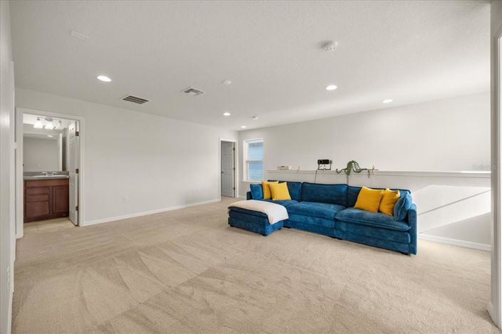 Image No.19-3 Bed House for sale