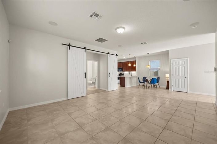 Image No.7-3 Bed House for sale