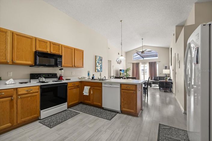 Image No.12-4 Bed House for sale