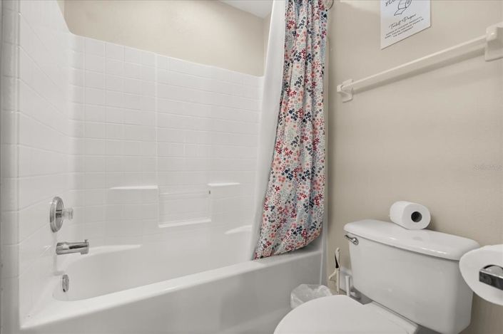 Image No.17-4 Bed House for sale