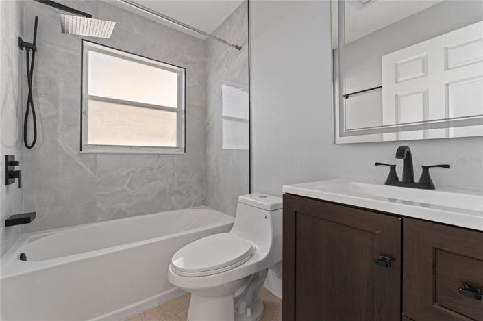 Image No.18-3 Bed House for sale