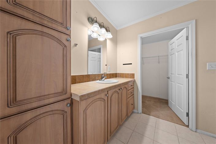 Image No.26-3 Bed House for sale