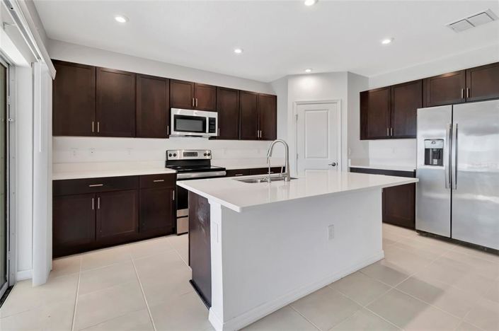 Image No.8-Maison de 4 chambres à vendre à Saint John