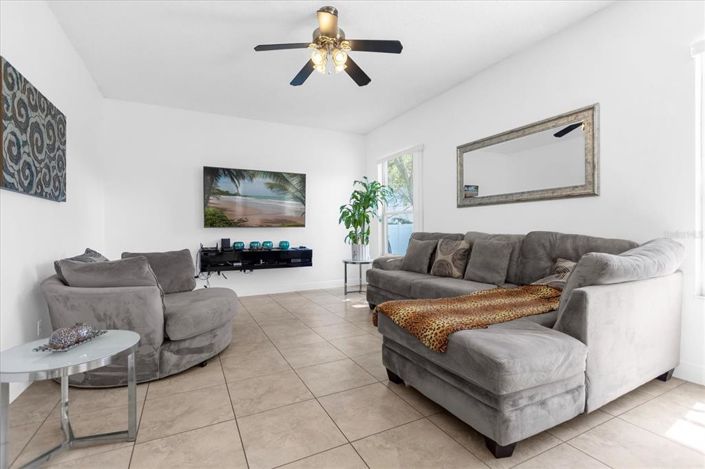 Image No.7-Maison de 4 chambres à vendre à Saint John