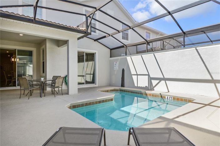 Image No.26-4 Bed Townhouse for sale