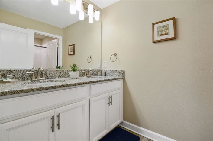 Image No.5-4 Bed Townhouse for sale