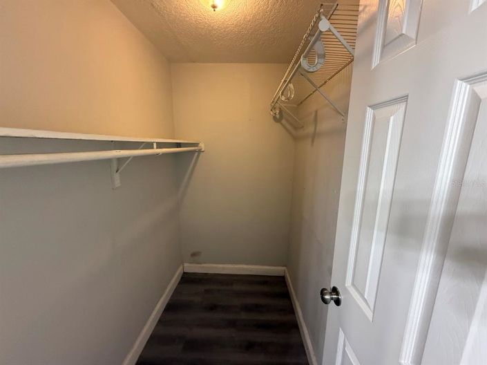 Image No.13-3 Bed House for sale