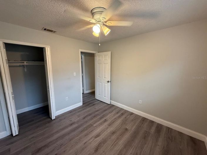 Image No.15-3 Bed House for sale