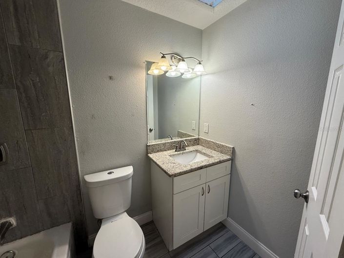 Image No.17-3 Bed House for sale