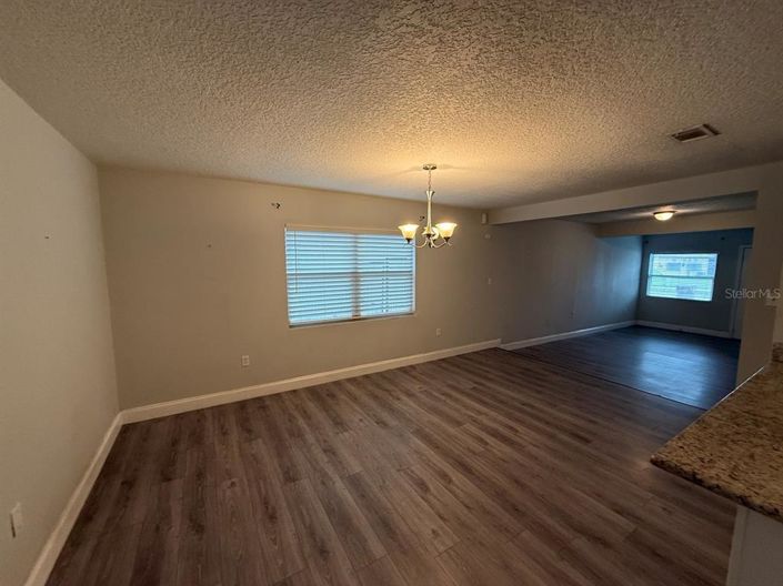 Image No.5-3 Bed House for sale