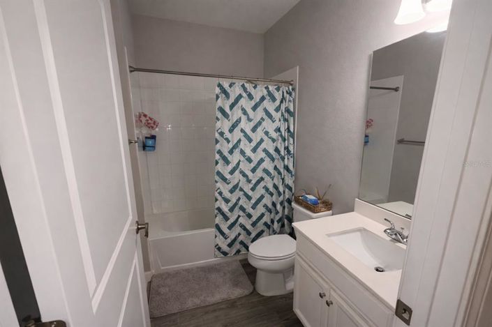 Image No.10-4 Bed House for sale