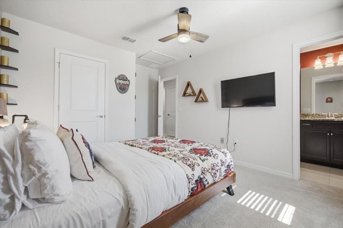 Image No.10-5 Bed House for sale