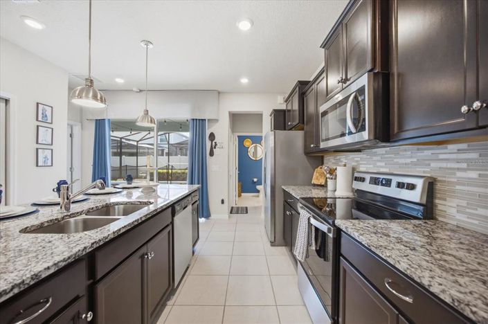 Image No.31-5 Bed House for sale