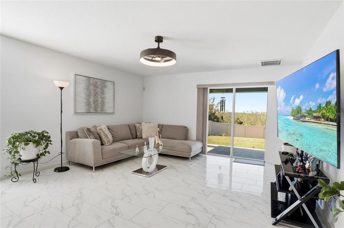 Image No.17-4 Bed House for sale