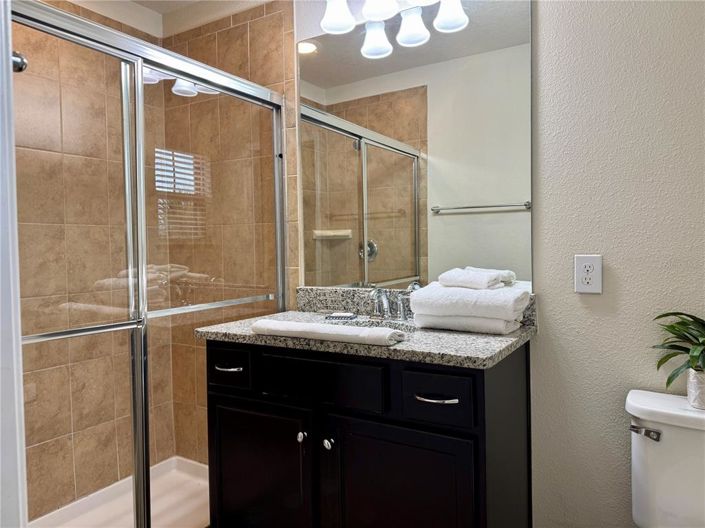 Image No.30-7 Bed House for sale