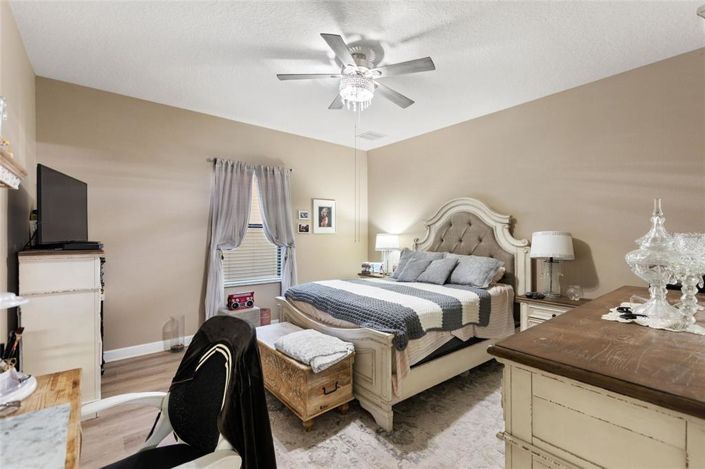 Image No.27-5 Bed House for sale