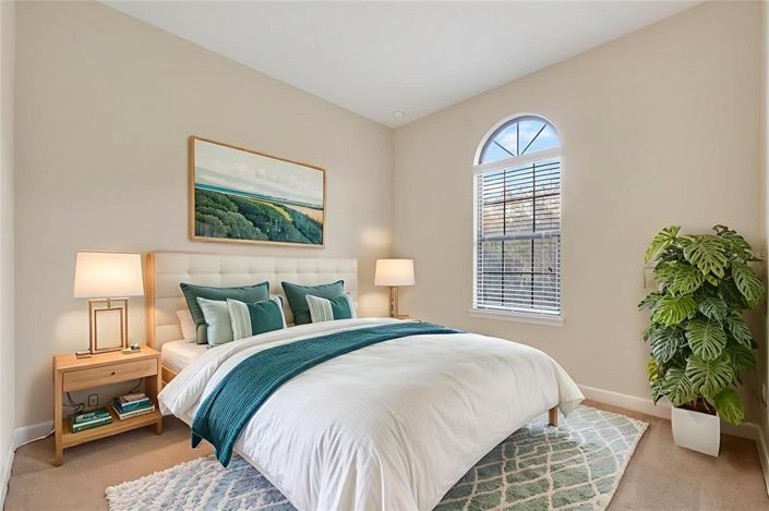 Image No.14-3 Bed Townhouse for sale