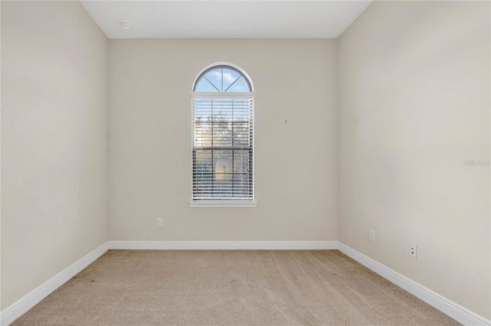 Image No.15-3 Bed Townhouse for sale