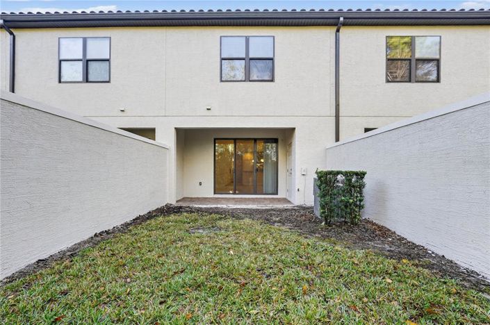 Image No.22-3 Bed Townhouse for sale