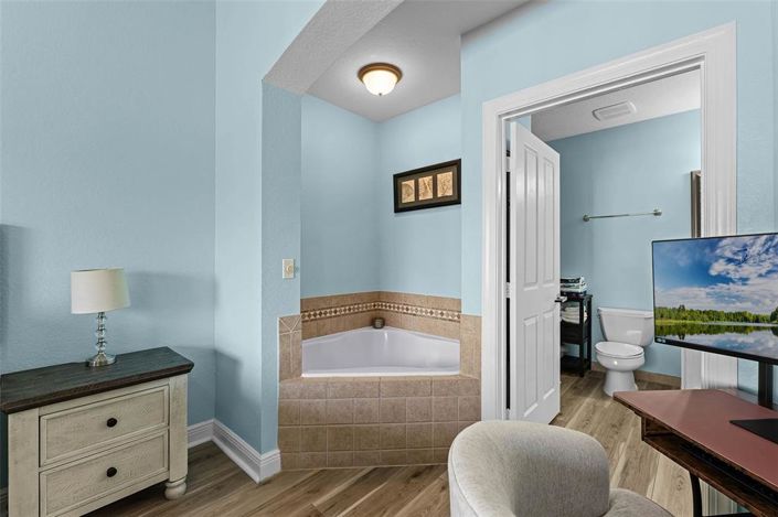 Image No.20-1 Bed Apartment for sale