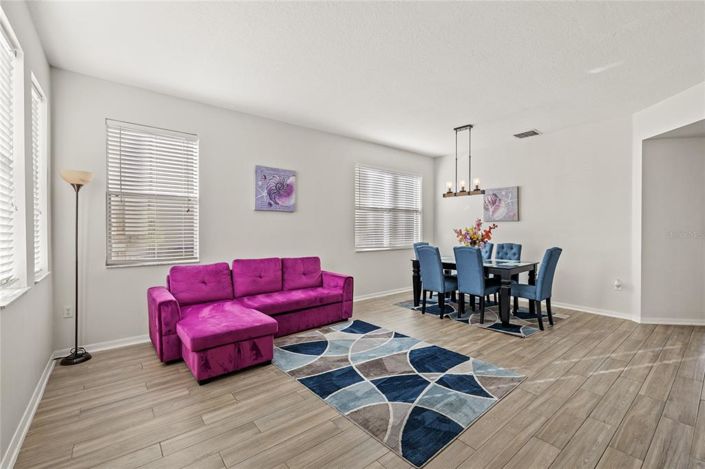 Image No.2-Maison de 4 chambres à vendre à Saint John