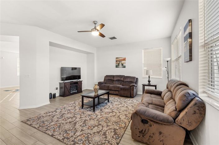 Image No.8-Maison de 4 chambres à vendre à Saint John