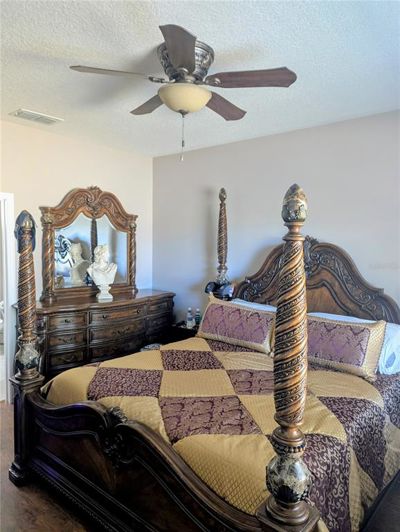 Image No.6-4 Bed House for sale