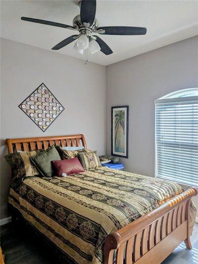 Image No.8-4 Bed House for sale