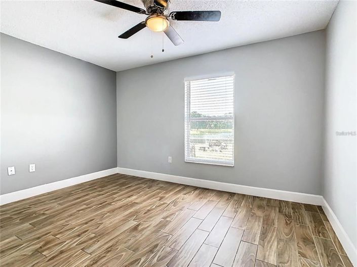 Image No.18-3 Bed House for sale