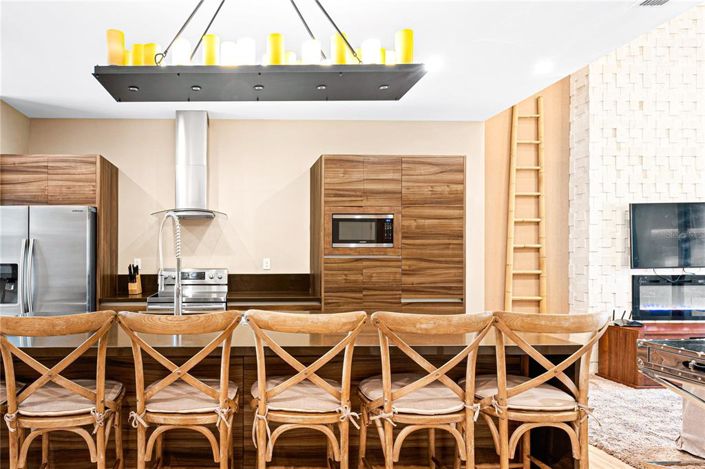 Image No.43-4 Bed Townhouse for sale